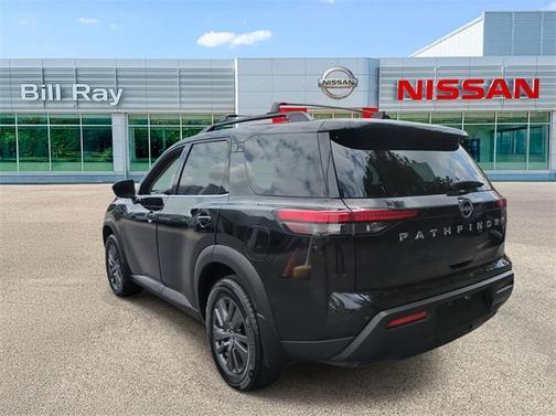 2022 Nissan Pathfinder SV 2WD