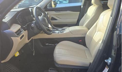 2025 INFINITI QX60 SENSORY
