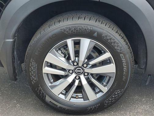 Super Black 2024 Nissan Pathfinder SL FWD