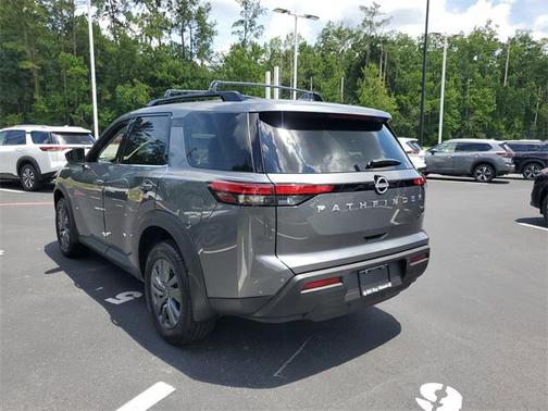 2025 Nissan Pathfinder SV FWD