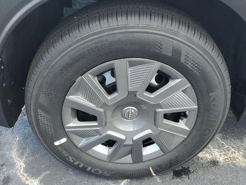Fresh Powder 2026 Nissan Kicks S