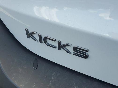 Fresh Powder 2026 Nissan Kicks S