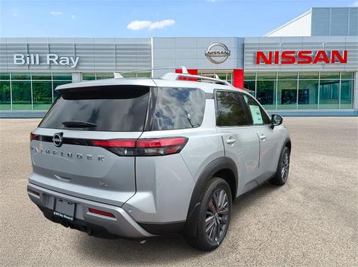 2025 Nissan Pathfinder SL FWD