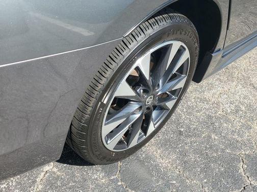 Gun Metallic 2019 Nissan Sentra SR
