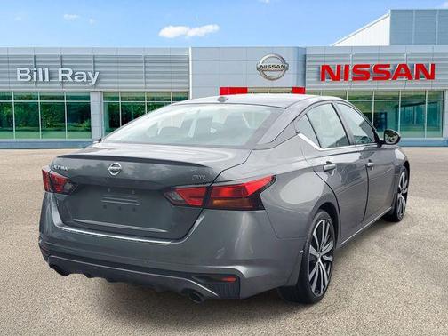 Gun Metallic 2021 Nissan Altima SR FWD