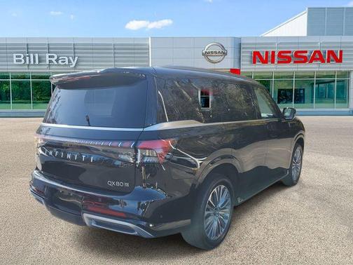 2025 INFINITI QX80 SENSORY AWD