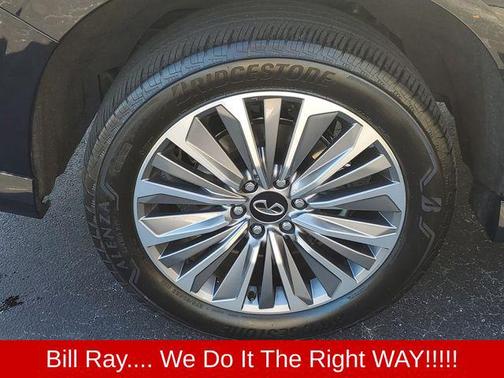 2025 INFINITI QX80 SENSORY AWD