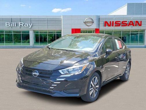 Super Black 2025 Nissan Versa 1.6 SV