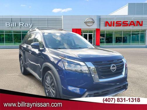 2022 Nissan Pathfinder SL 2WD