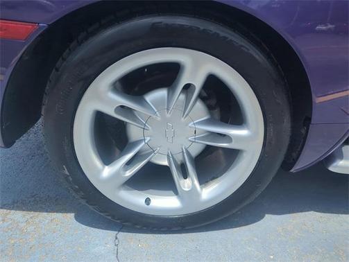 2004 Chevrolet SSR Base