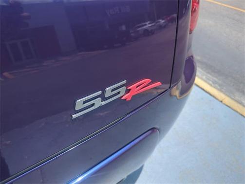 2004 Chevrolet SSR Base
