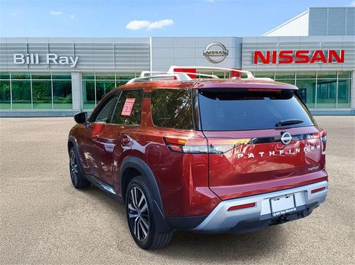 2024 Nissan Pathfinder Platinum FWD