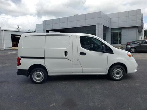 2021 Nissan NV200 S
