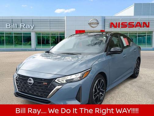 Atlantic Gray Metallic/Super Black 2024 Nissan Sentra SR