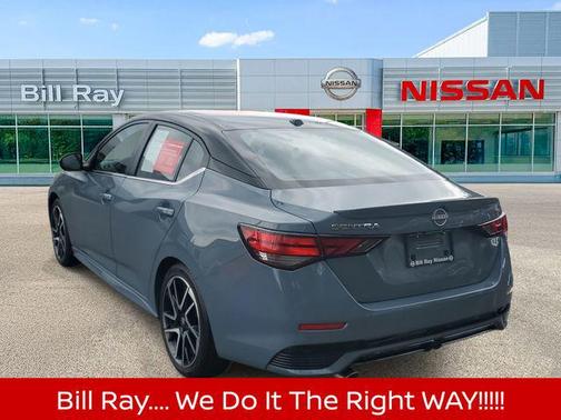 Atlantic Gray Metallic/Super Black 2024 Nissan Sentra SR