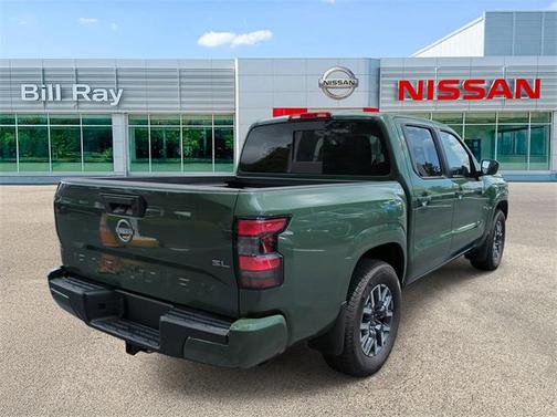 2024 Nissan Frontier SL