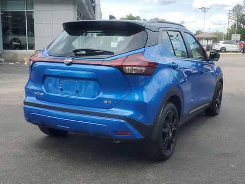 Electric Blue Metallic/Super Black 2023 Nissan Kicks SR