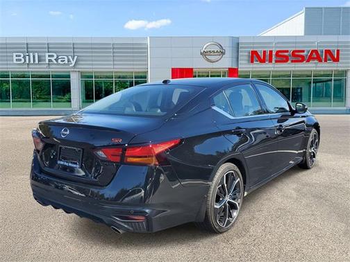 2024 Nissan Altima SR FWD