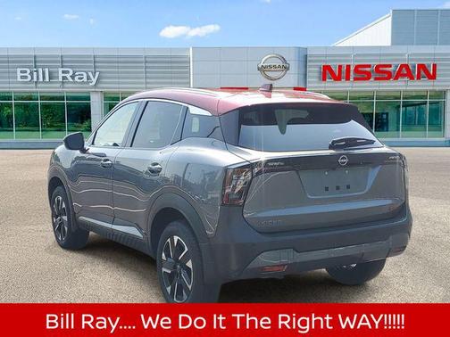 Gun Metallic/Scarlet Ember Tintcoat 2025 Nissan Kicks SR