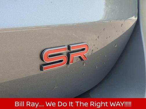 Gun Metallic/Scarlet Ember Tintcoat 2025 Nissan Kicks SR