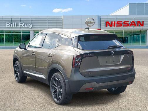 Canyon Bronze Metallic 2026 Nissan Kicks SR