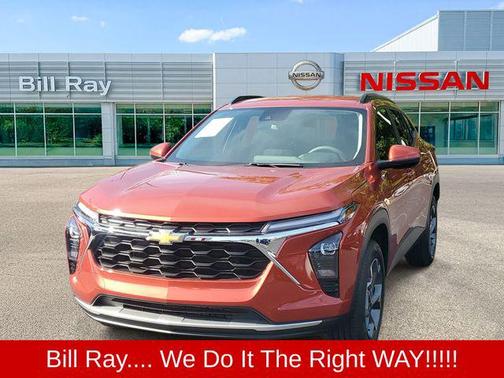 Cayenne Orange Metallic 2024 Chevrolet Trax LT