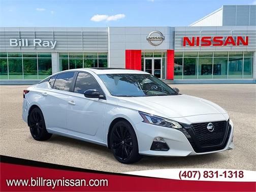 2022 Nissan Altima SR FWD