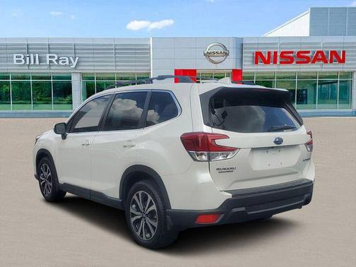 Crystal White Pearl 2021 Subaru Forester Limited