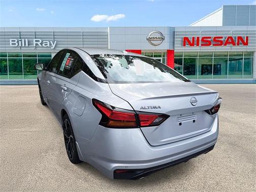 2024 Nissan Altima SR FWD