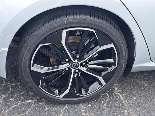 2024 Nissan Altima SR FWD