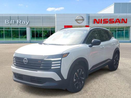 Aspen White 2025 Nissan Kicks SR