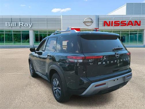 2024 Nissan Pathfinder SL FWD