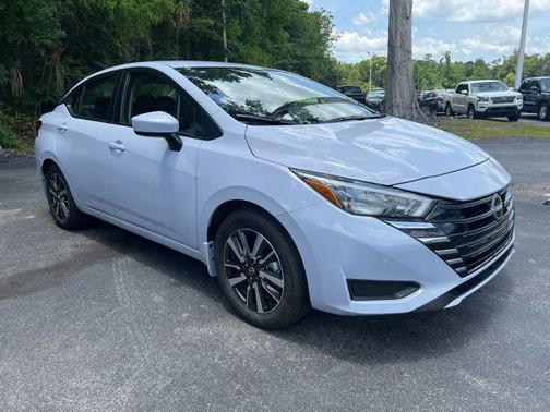 Pearl 2025 Nissan Versa 1.6 SV