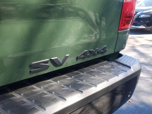 2024 Nissan Titan SV