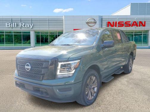 2024 Nissan Titan SV