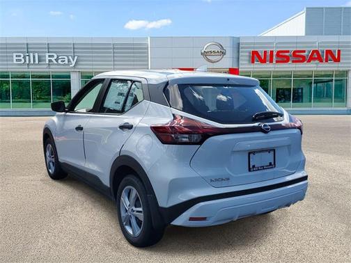2025 Nissan Kicks S
