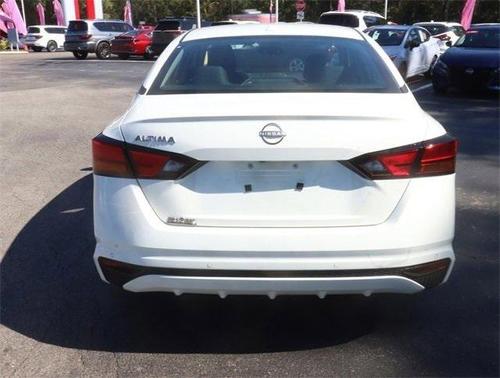 2025 Nissan Altima S FWD
