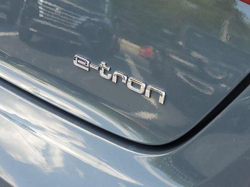 2017 Audi A3 e-tron 1.4T Premium