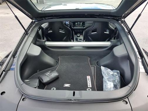 2024 Nissan Z NISMO Auto