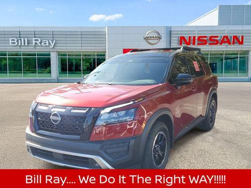 Scarlet Ember Tintcoat/Super Black 2023 Nissan Pathfinder Rock Creek 4WD