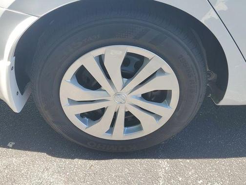 Fresh Powder 2025 Nissan Versa 1.6 S