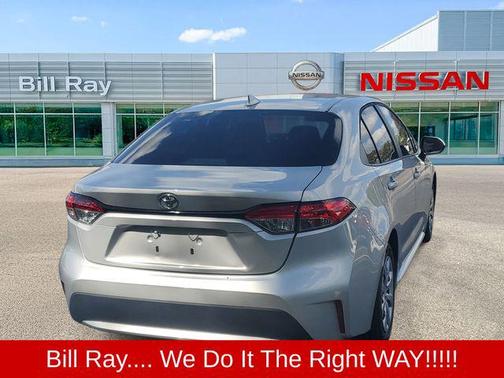 Classic Silver Metallic 2022 Toyota Corolla LE