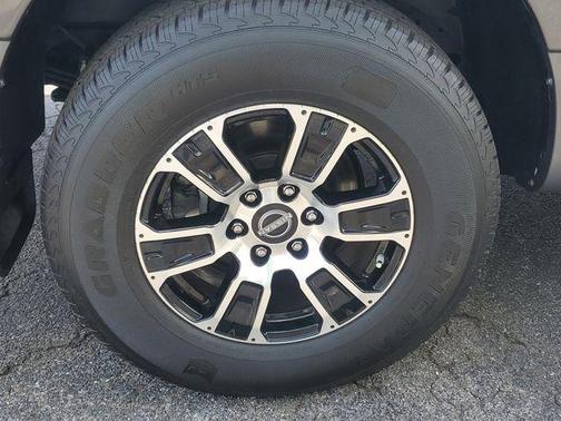 Gun Metallic 2024 Nissan Titan SV