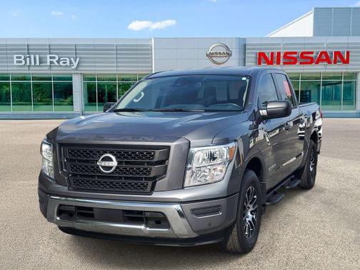 Gun Metallic 2024 Nissan Titan SV