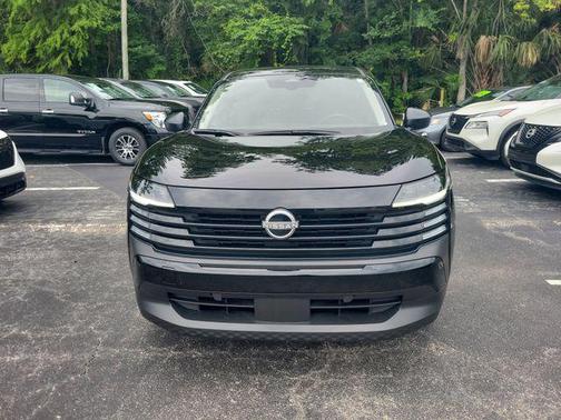 Super Black 2025 Nissan Kicks S