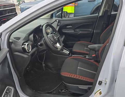 Pearl 2025 Nissan Versa 1.6 S