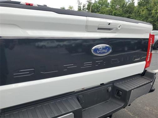 2023 Ford F-450 Lariat