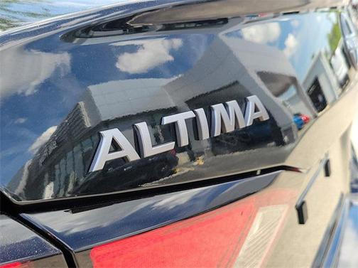 2024 Nissan Altima SR Intelligent AWD