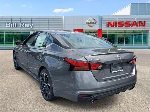 2025 Nissan Altima SR FWD