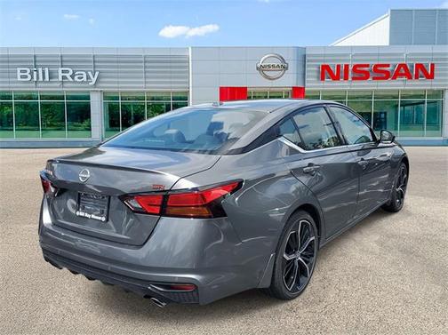 2025 Nissan Altima SR FWD